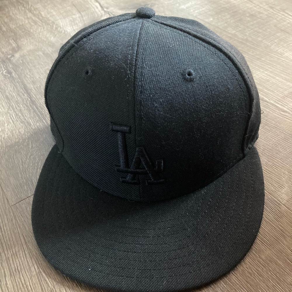 New era black LA fitted hat size 7